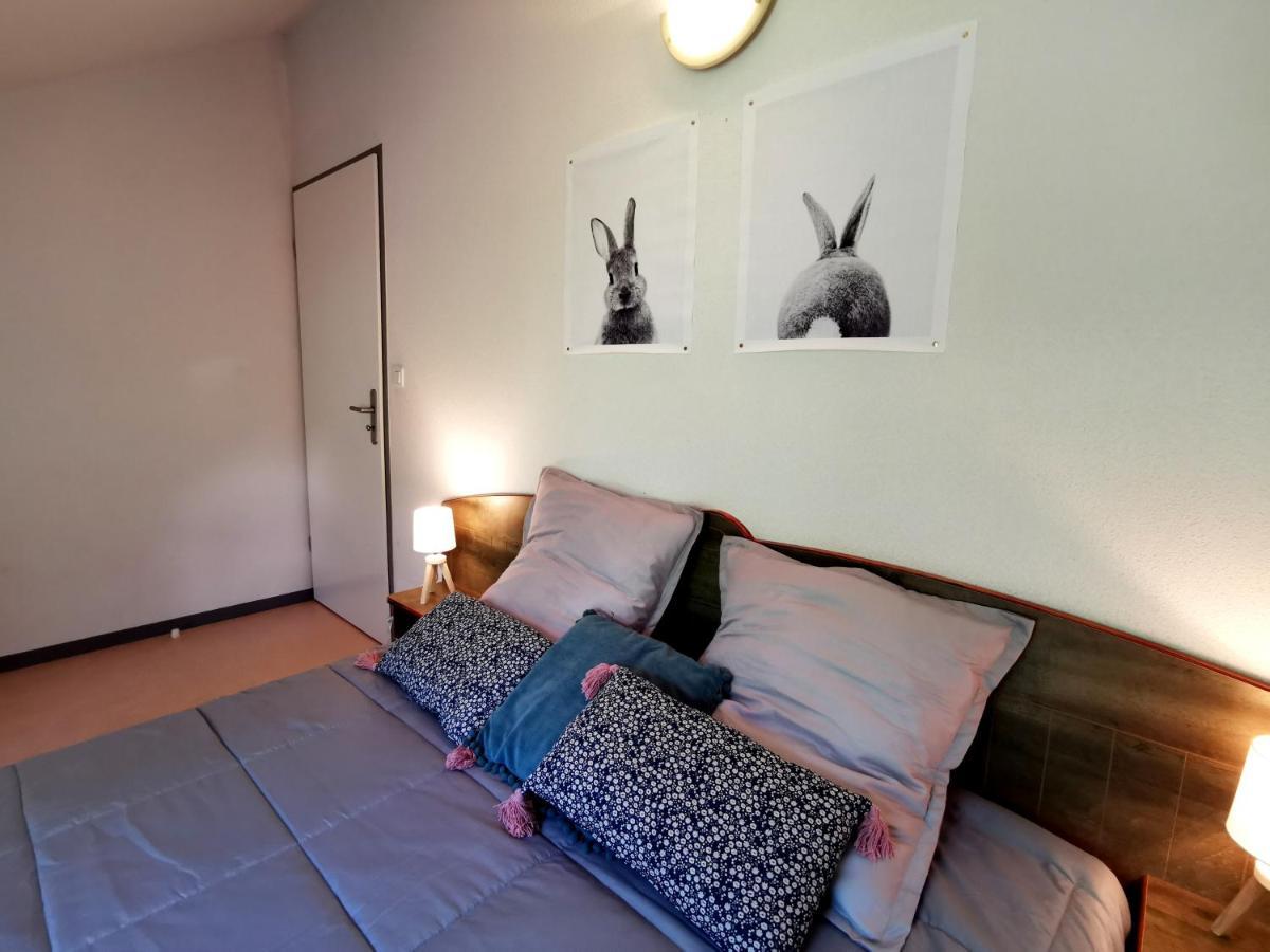 Au 11 T3 Duplex, Village Vacances, Piscines, Parking Saint-Geniez-dʼOlt Eksteriør bilde